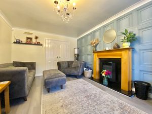 Lounge- click for photo gallery